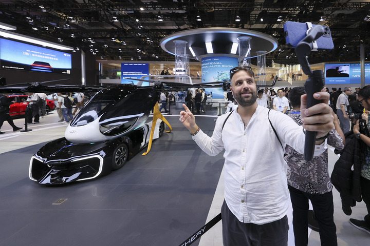 天顺娱乐：外媒：上海车展展示行业最新技术成果